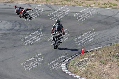 media/Apr-20-2025-AHRMA (Sun) [[393a79c373]]/Race/group 10 early race/Turn 4b/